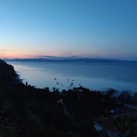 Sivilla Boutique Афитос