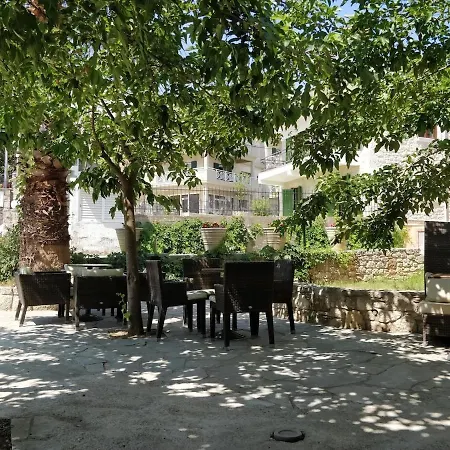 Sivilla Aparthotel *
