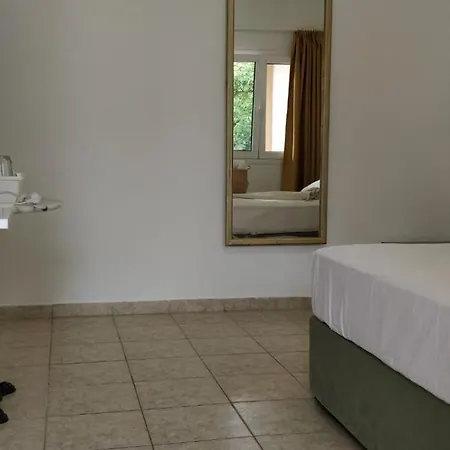 Sivilla Budget Aparthotel