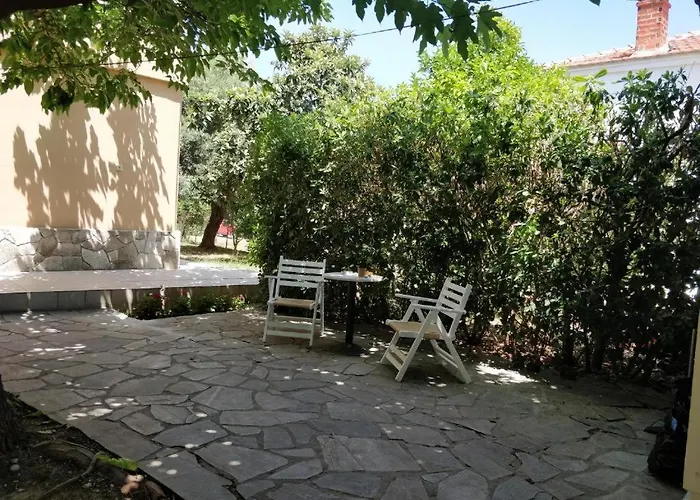 Sivilla Boutique Aparthotel 3*